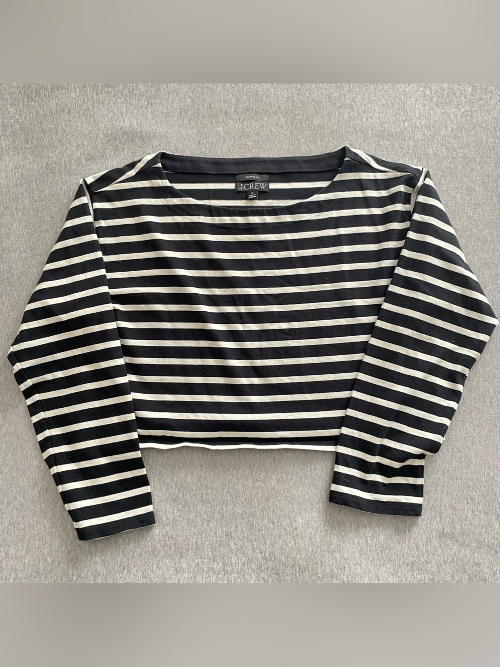 J. Crew Women’s Sz Medium Black & White Striped Boatneck Cropped Long Sleeve Top